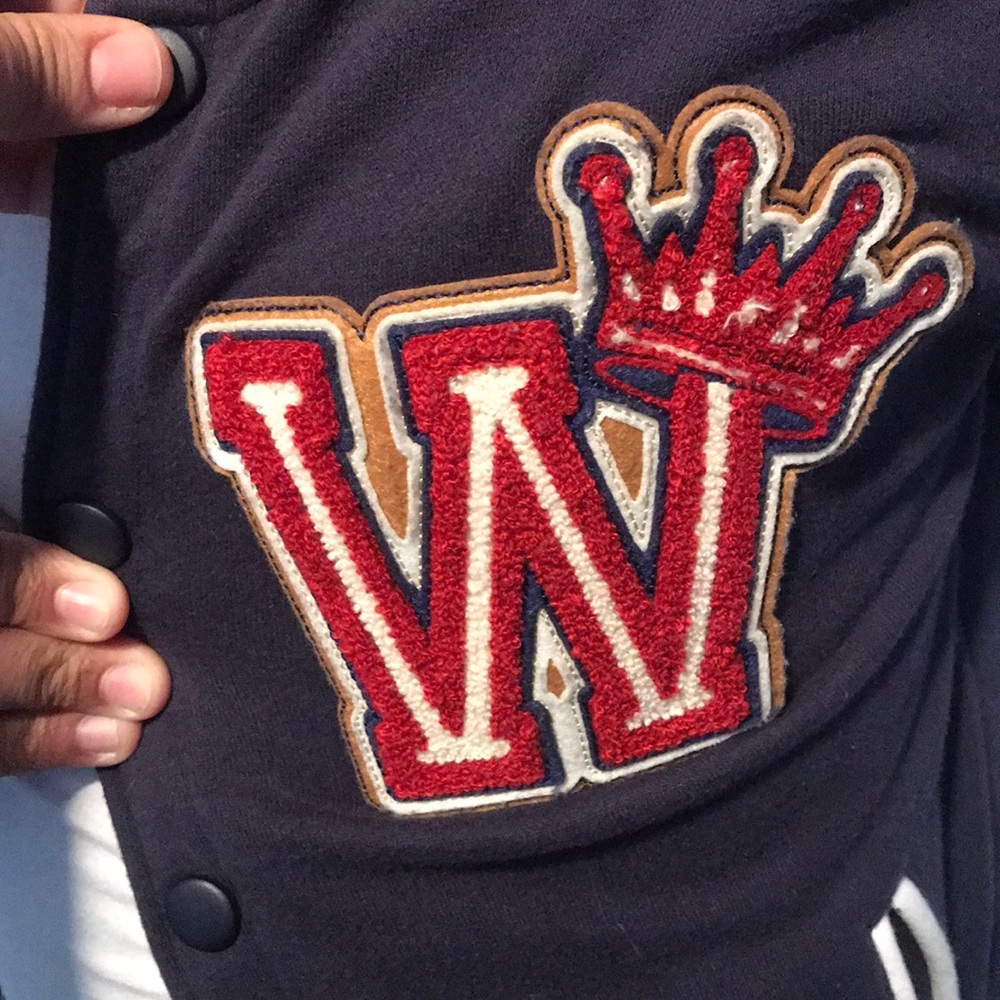 🔥🔥🔥Varsity jacket🔥🔥🔥 - Picture 6 of 8